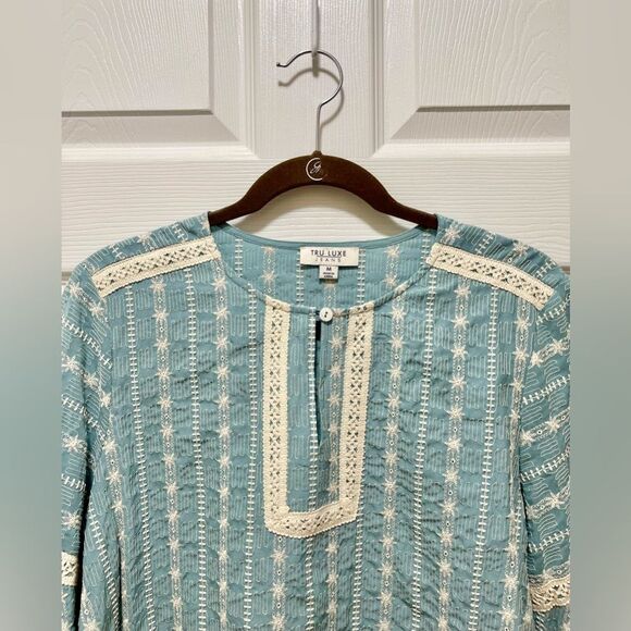 Tru Luxe Womens Embroidered Peasant Top Blouse Tunic Size M Boho Teal NWT - Picture 3 of 10